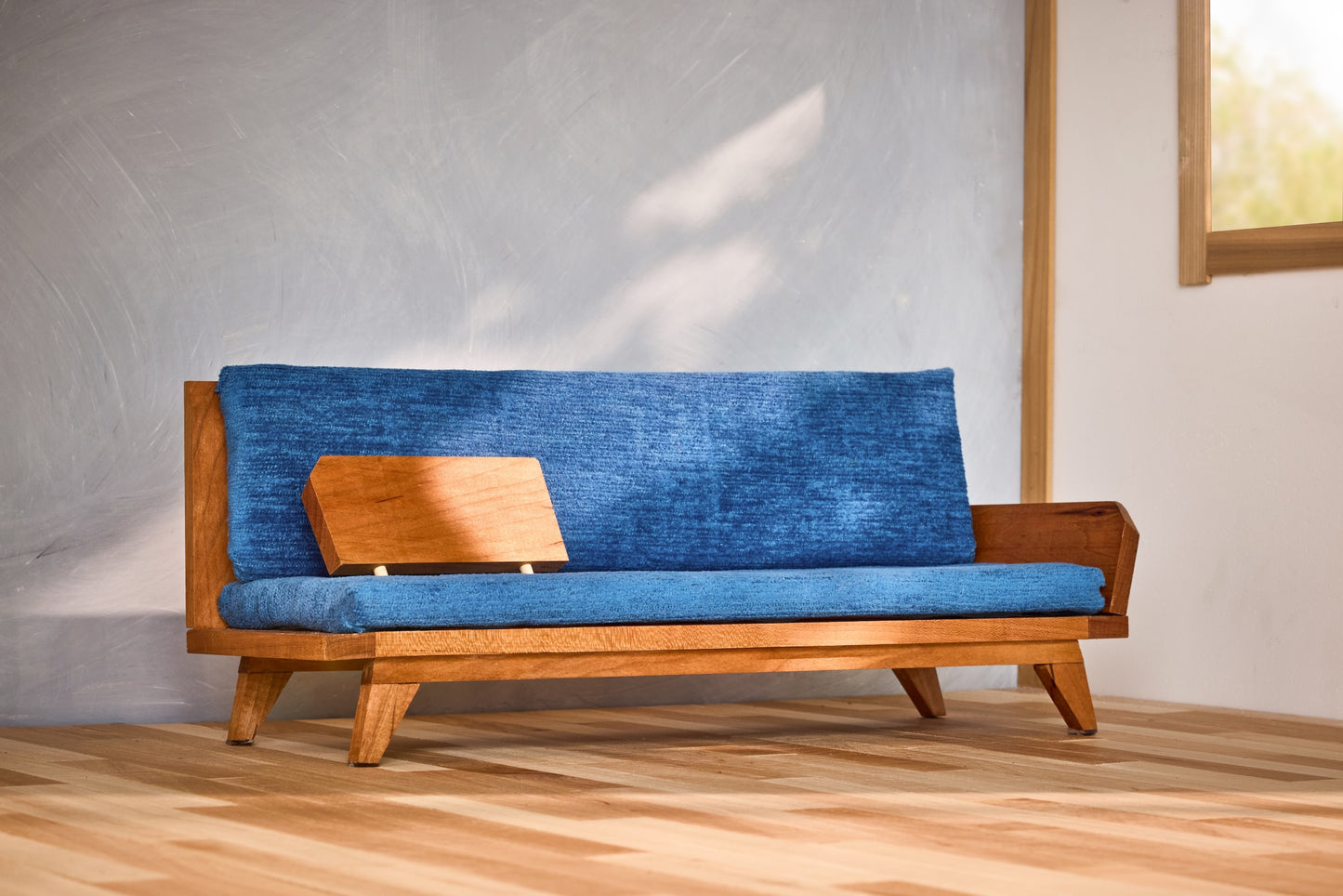 Sauda Sofa